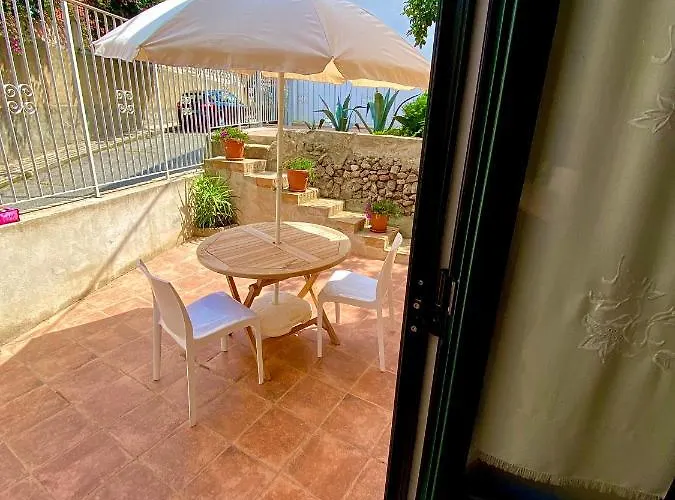 Bilocale Nucarella *